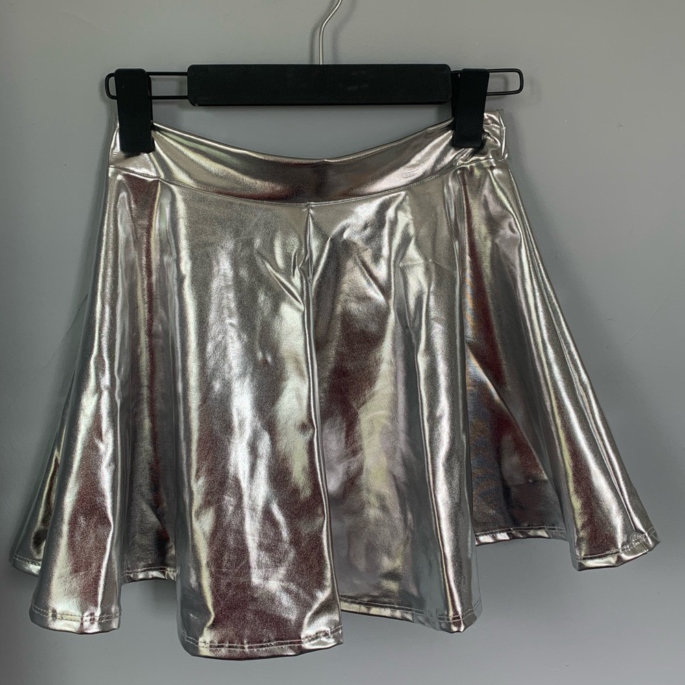 Silver reflective skirt